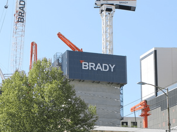 brady signs docklands
